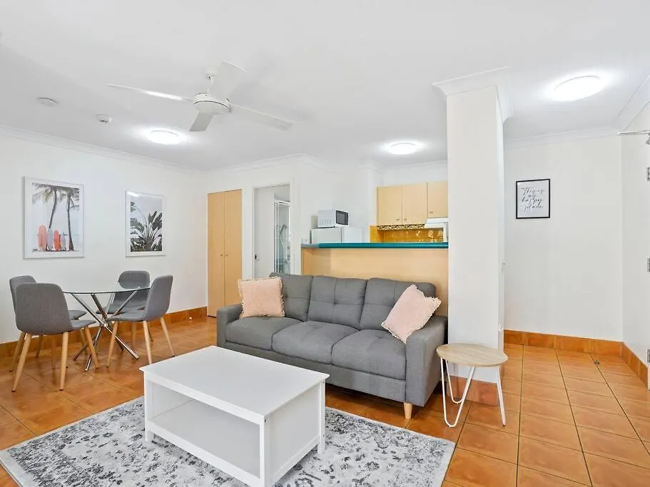 Central 1B Apartment In The Heart Of Broadbeach! Gold Coast